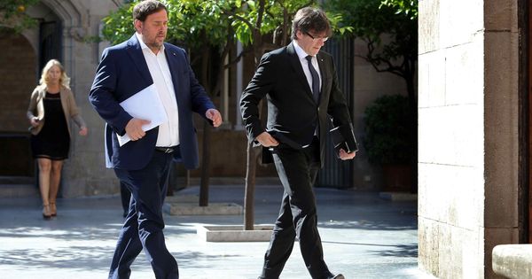 Foto: El presidente de la Generalitat, Carles Puigdemont, y el vicepresidente, Oriol Junqueras. (EFE)