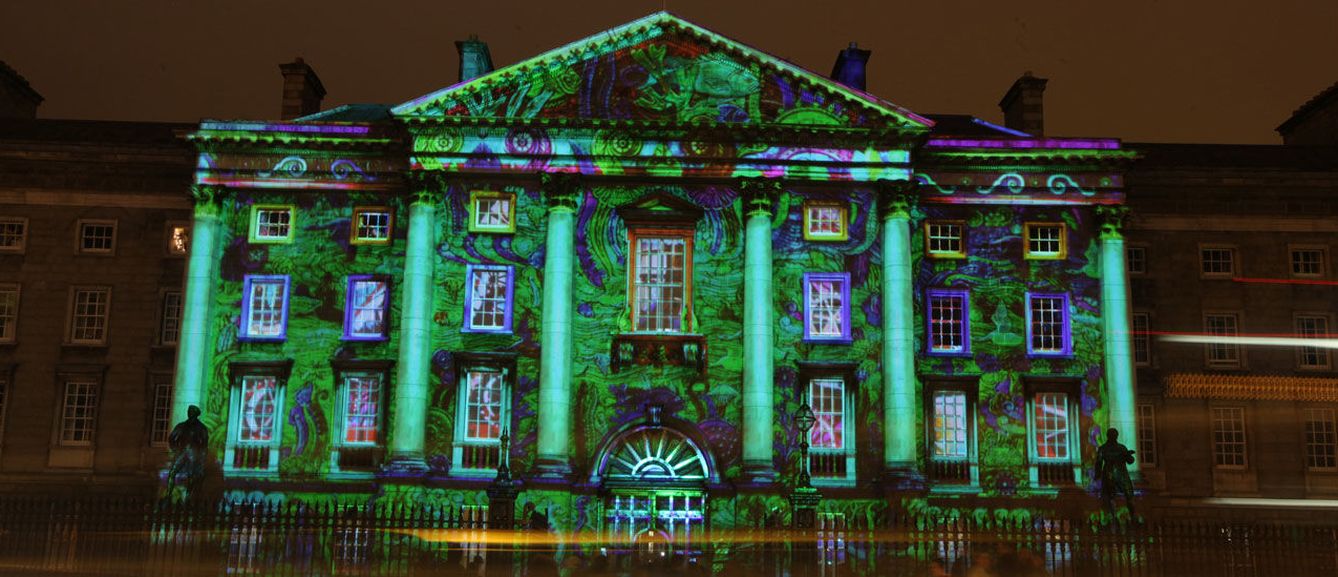 Los edificios más emblemáticos de Dublín cobran vida con proyecciones lumínicas (Foto: © Turismo de Irlanda)