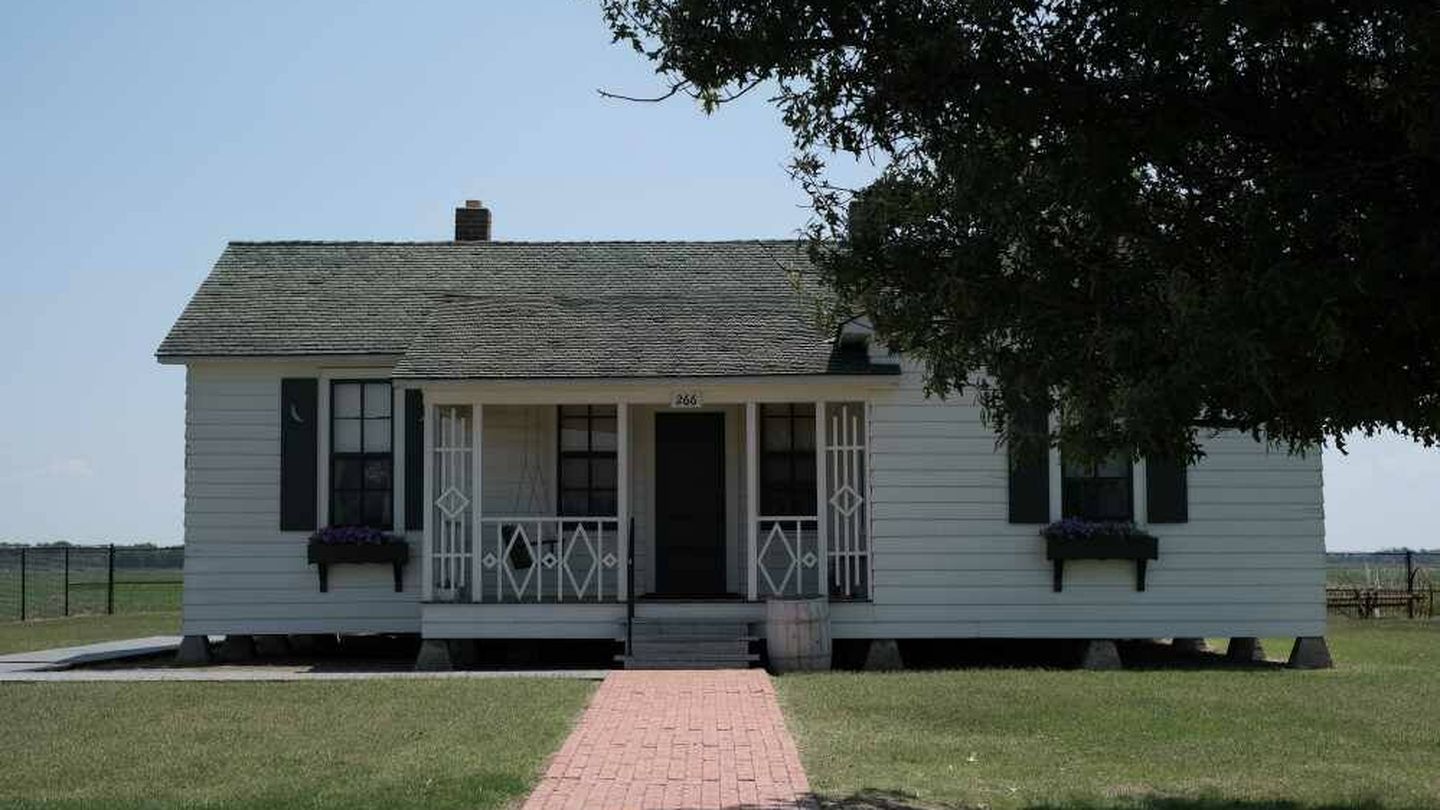 La casa de infancia de Johnny Cash en Dyess, restaurada por la Universidad Estatal de Arkansas. (J. G.)