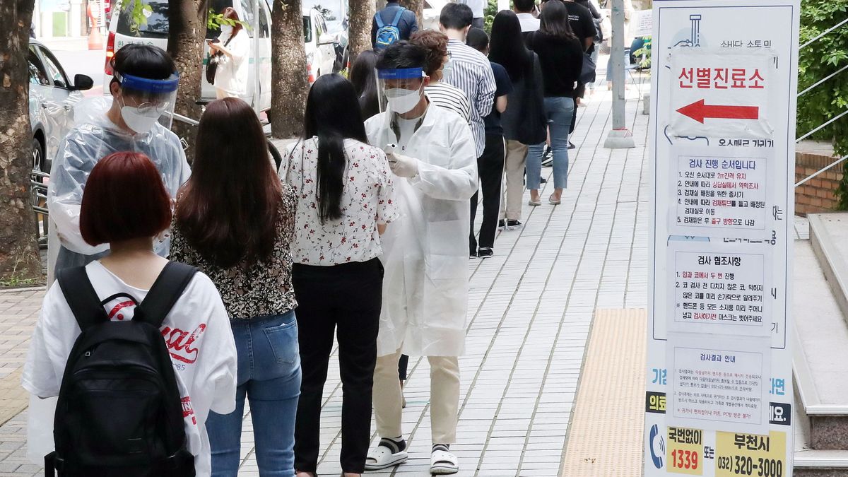 Corea del Sur registra un nuevo rebrote tras un contagio grupal en una empresa