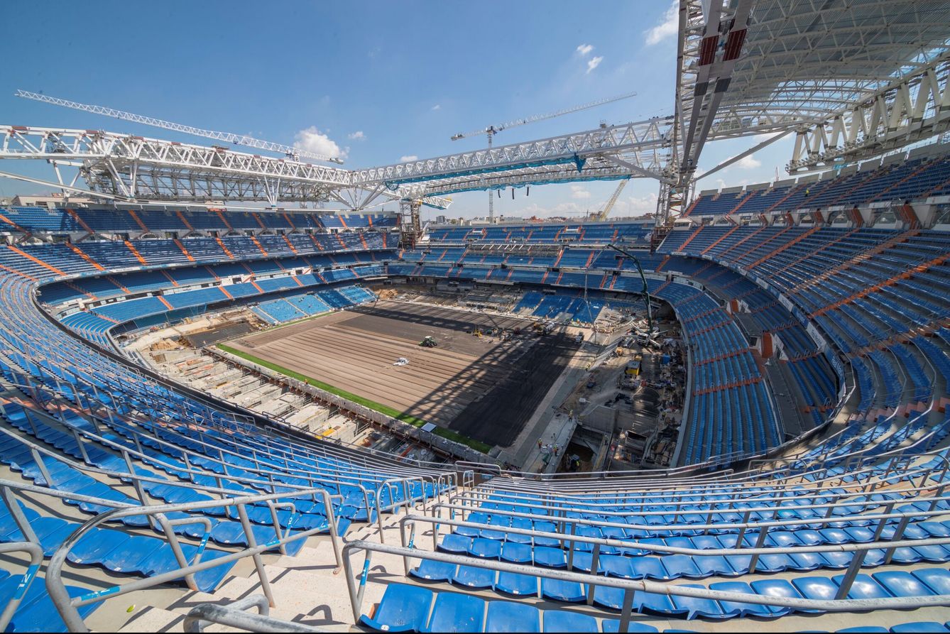 Obras del Estadio Santiago Bernabéu.  (EFE/Paco Campos)
