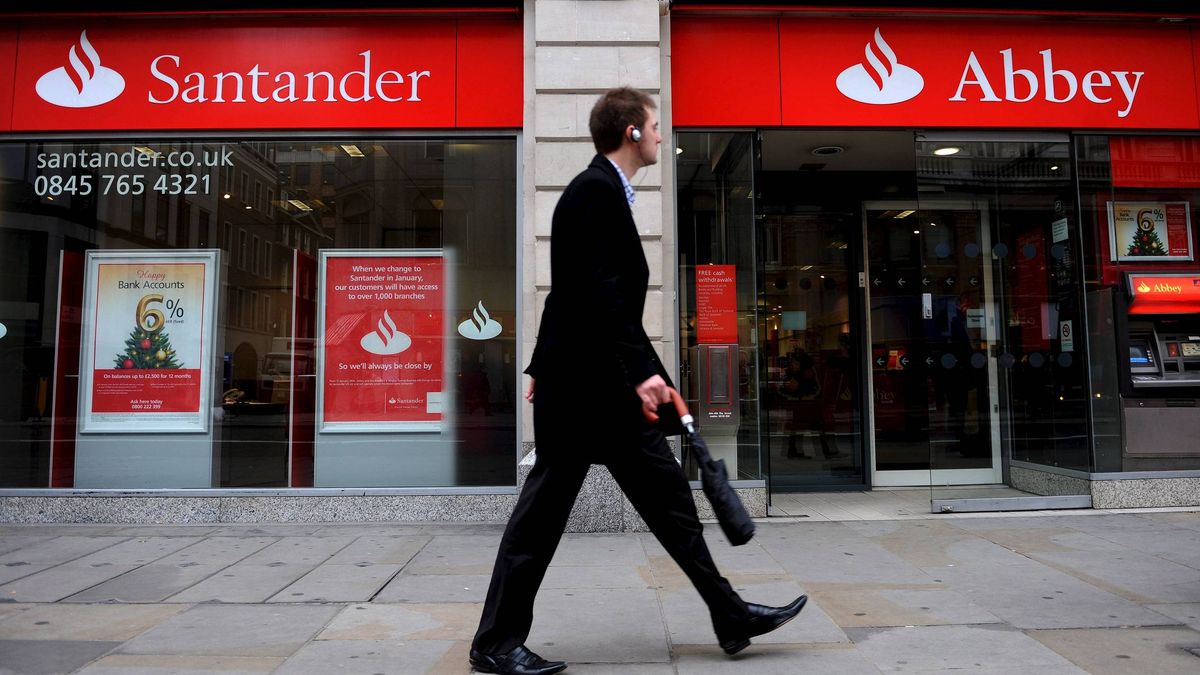 El Brexit pasa factura a Santander: su filial encadena cinco semestres de frenazo
