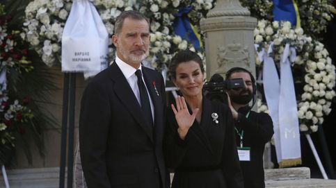 Los reyes Felipe y Letizia encabezan la lista de invitados royal al funeral del rey Constantino