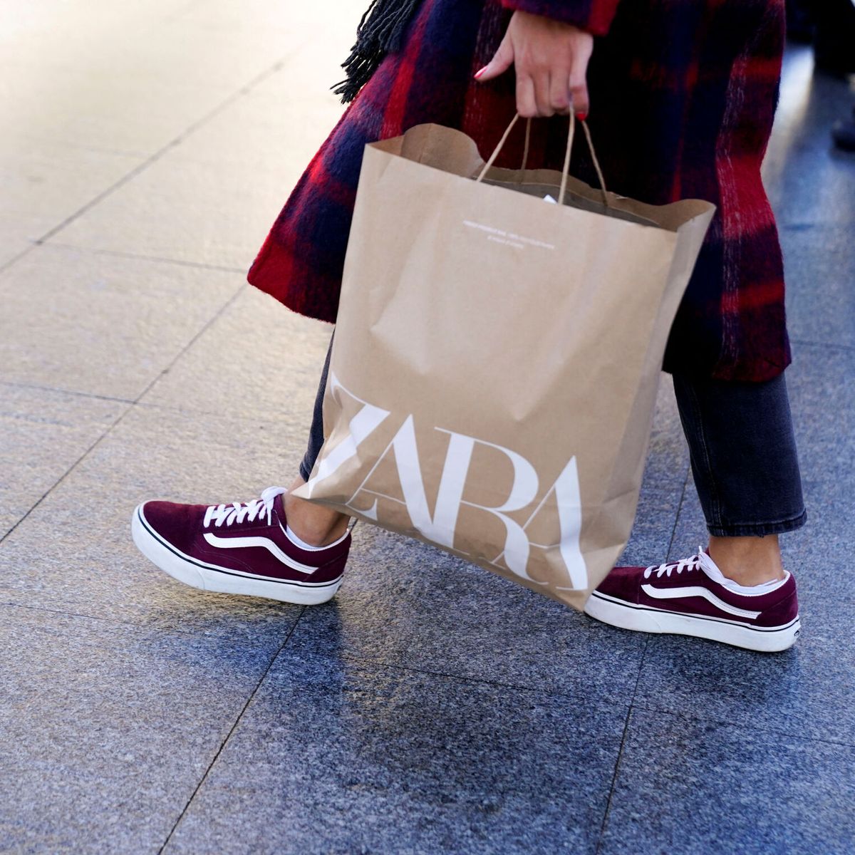 Zara anuncia la fecha de llegada de su web de ropa de segunda mano a España