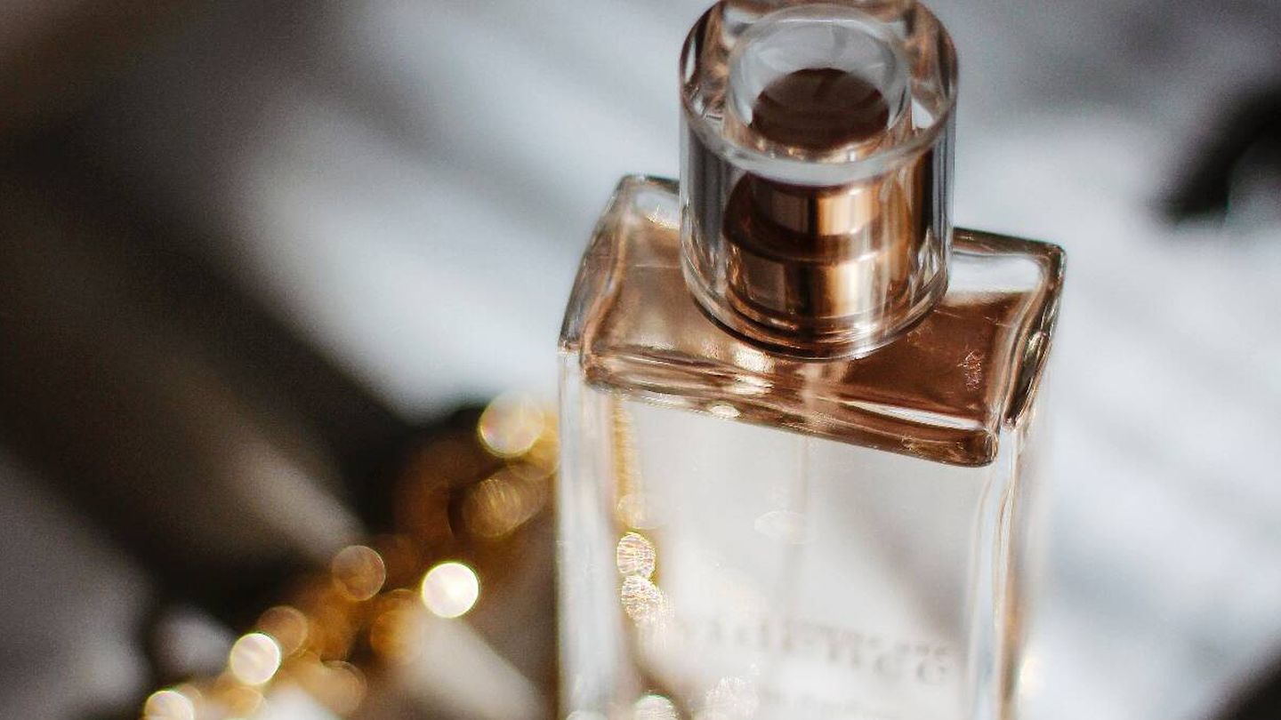 Practicar el perfume layering permite combinar fragancias y crear aromas nuevos. (Unsplash)