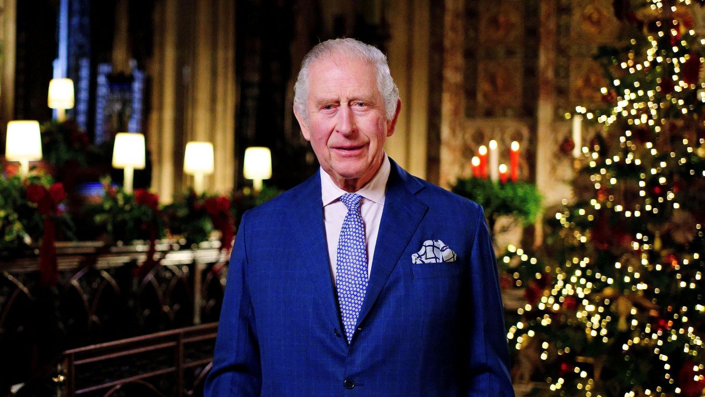 Carlos III, durante su primer discurso navideño en 2022. (Reuters)