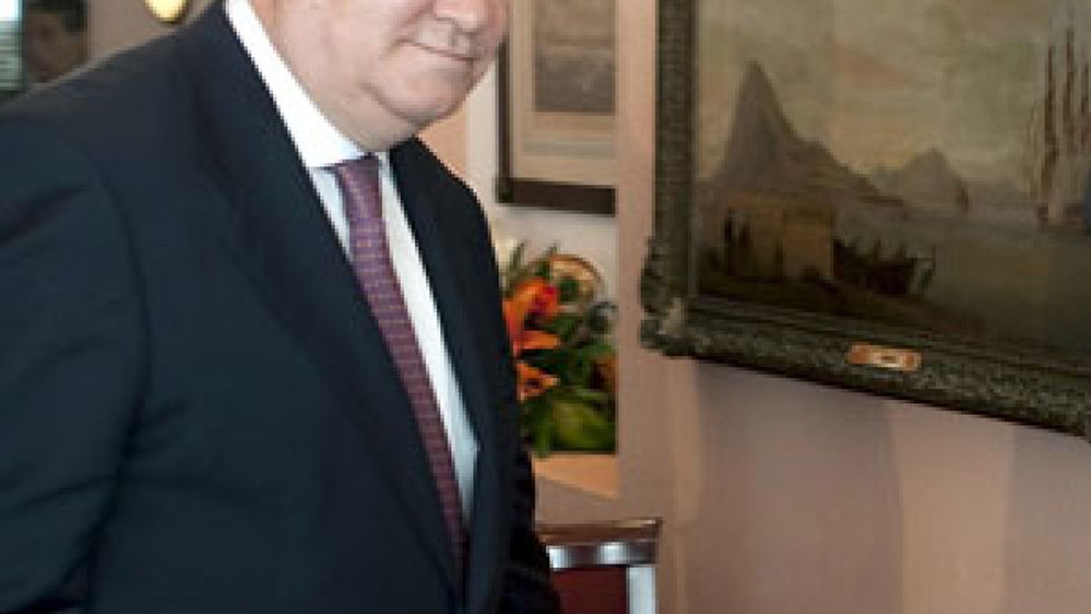 Otro viaje polémico de Moratinos: visita Venezuela para mejorar las relaciones económicas con Chávez