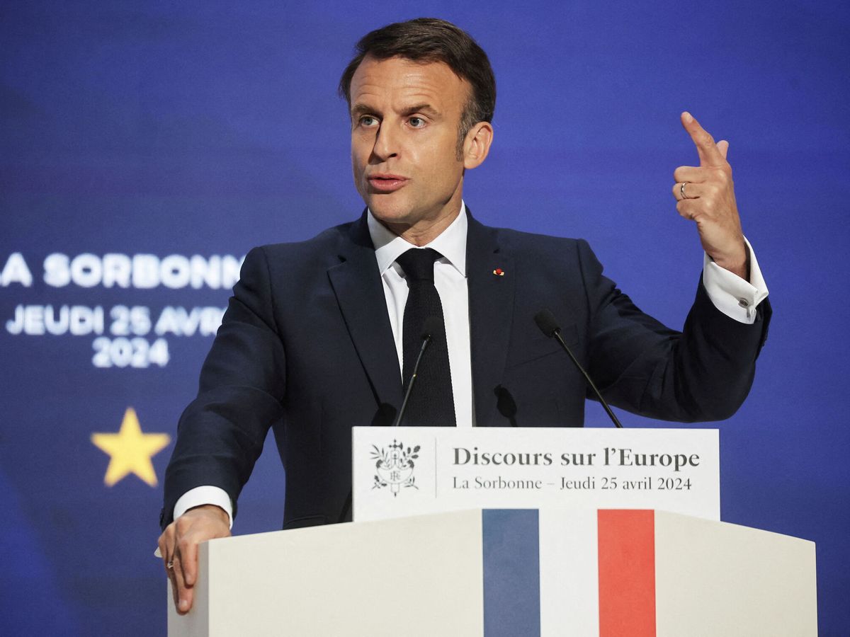 Foto: El presidente francés Emmanuel Macron pronuncia un discurso sobre Europa. (Reuters / Christophe Petit Tesson)