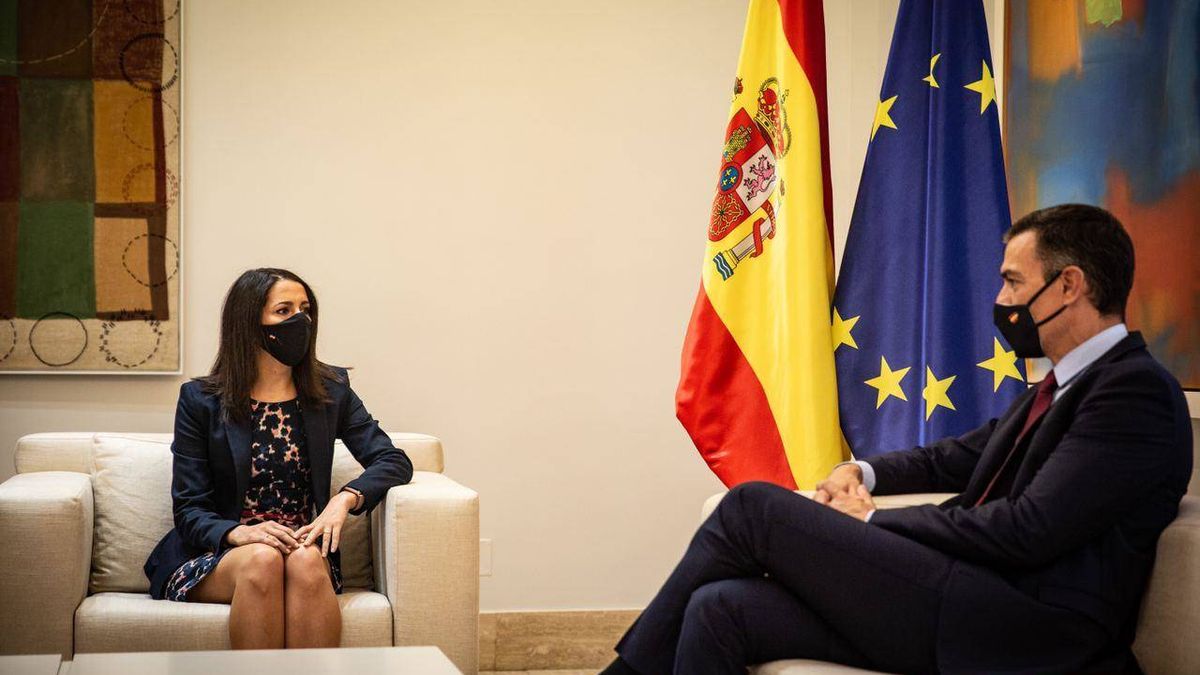 Arrimadas confirma a Sánchez su voluntad de negociar ya "unos PGE moderados"