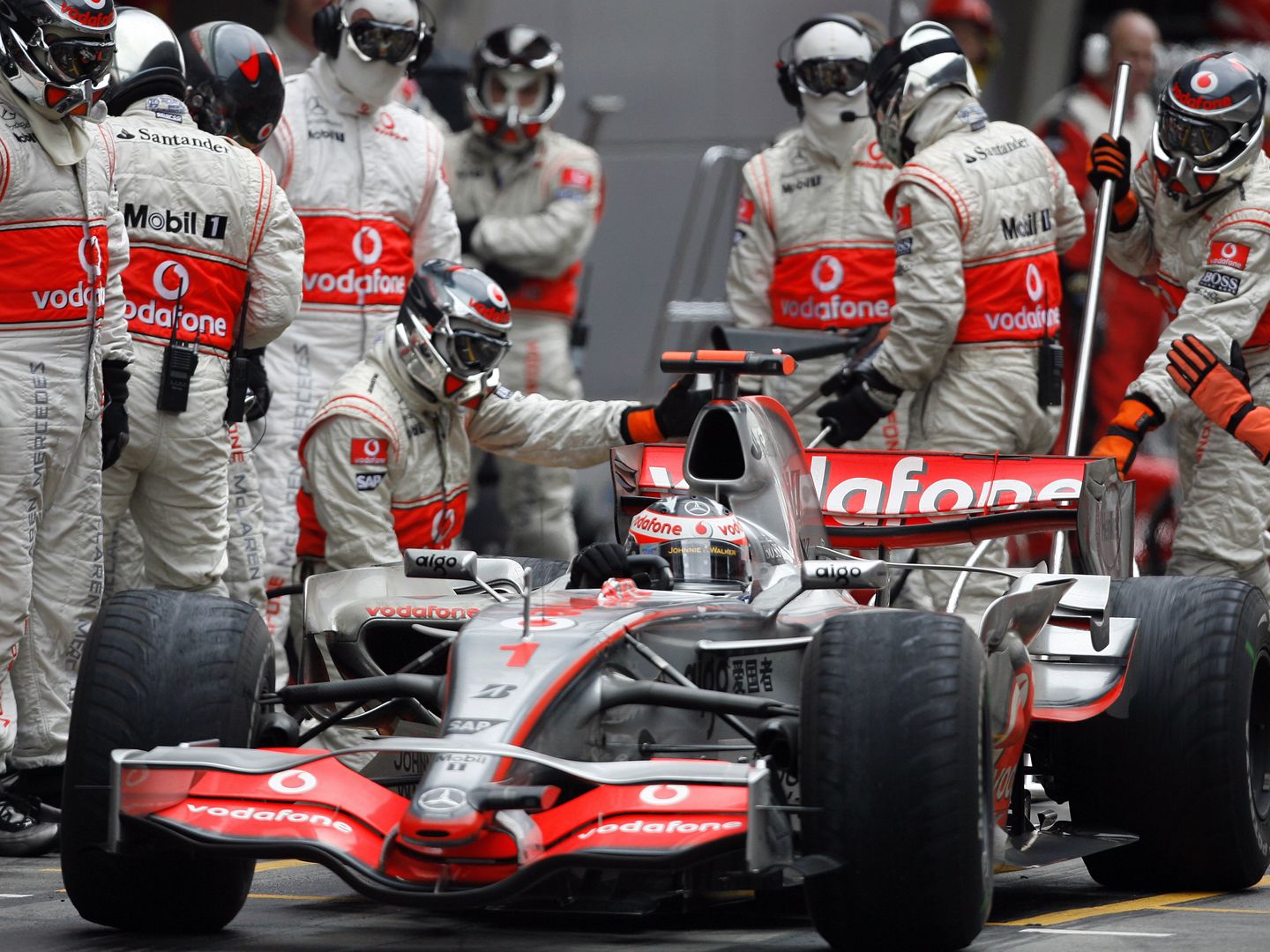 La polémica parada en boxes de McLaren en Hungaroring costó muy cara al equipo británico