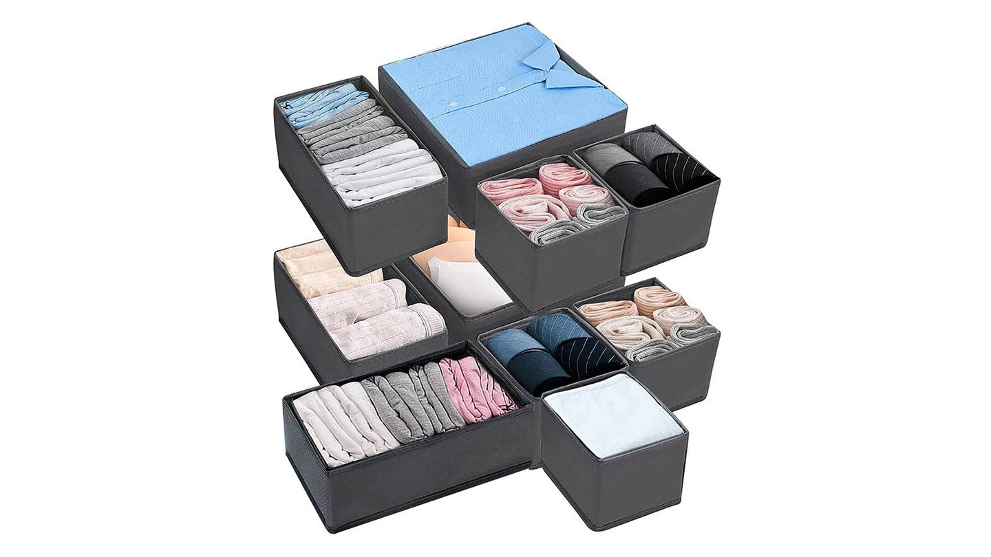 mDesign – Organizador de ropa para armarios con 6 estantes