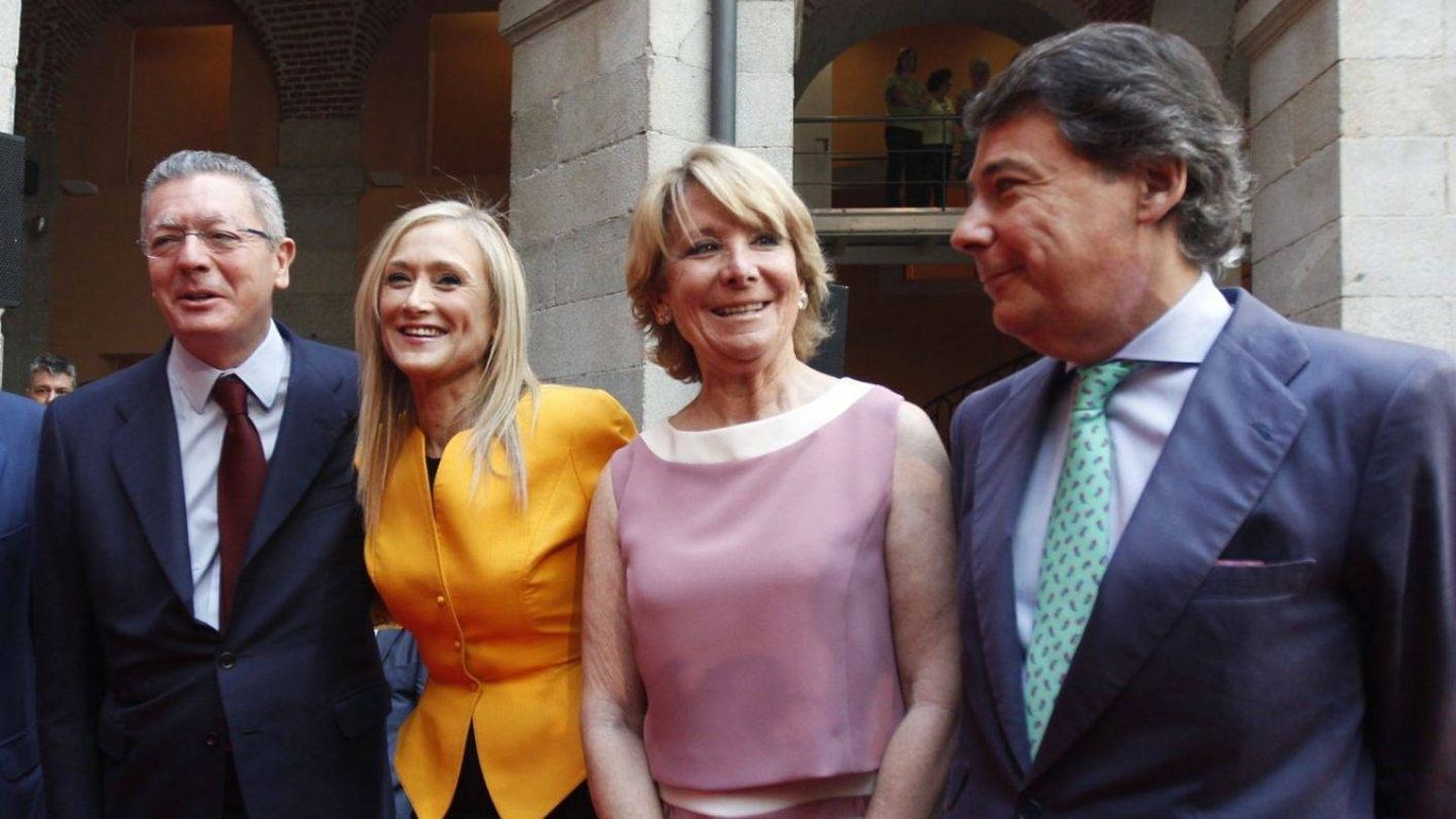 Los últimos cuatro presidentes del PP de Madrid: Gallardón, Cifuentes, Aguirre y González.