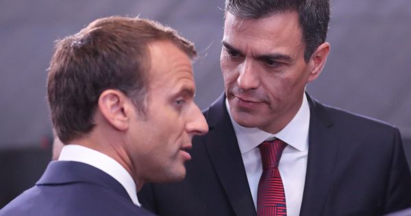 Foto: Macron y Sánchez, en la cumbre de la OTAN. (EFE)