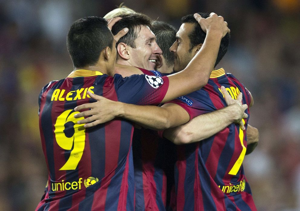 Foto: Los jugadores del Barcelona celebran uno de los goles ante el Ajax junto a Leo Messi.