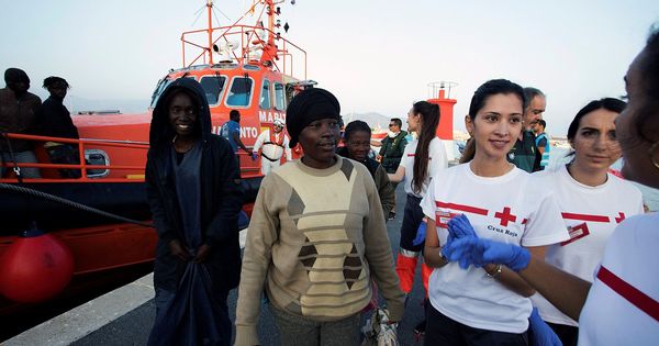 Foto: Rescate de migrantes por salvamento marítimo