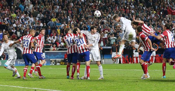 Foto: El gol de Ramos en la Champions contra el Atlético en el minuto 93. (EFE)