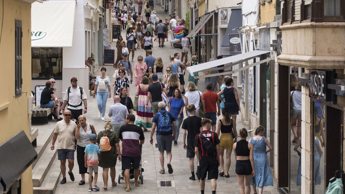 España bate su récord de población gracias al aumento de personas nacidas en el extranjero