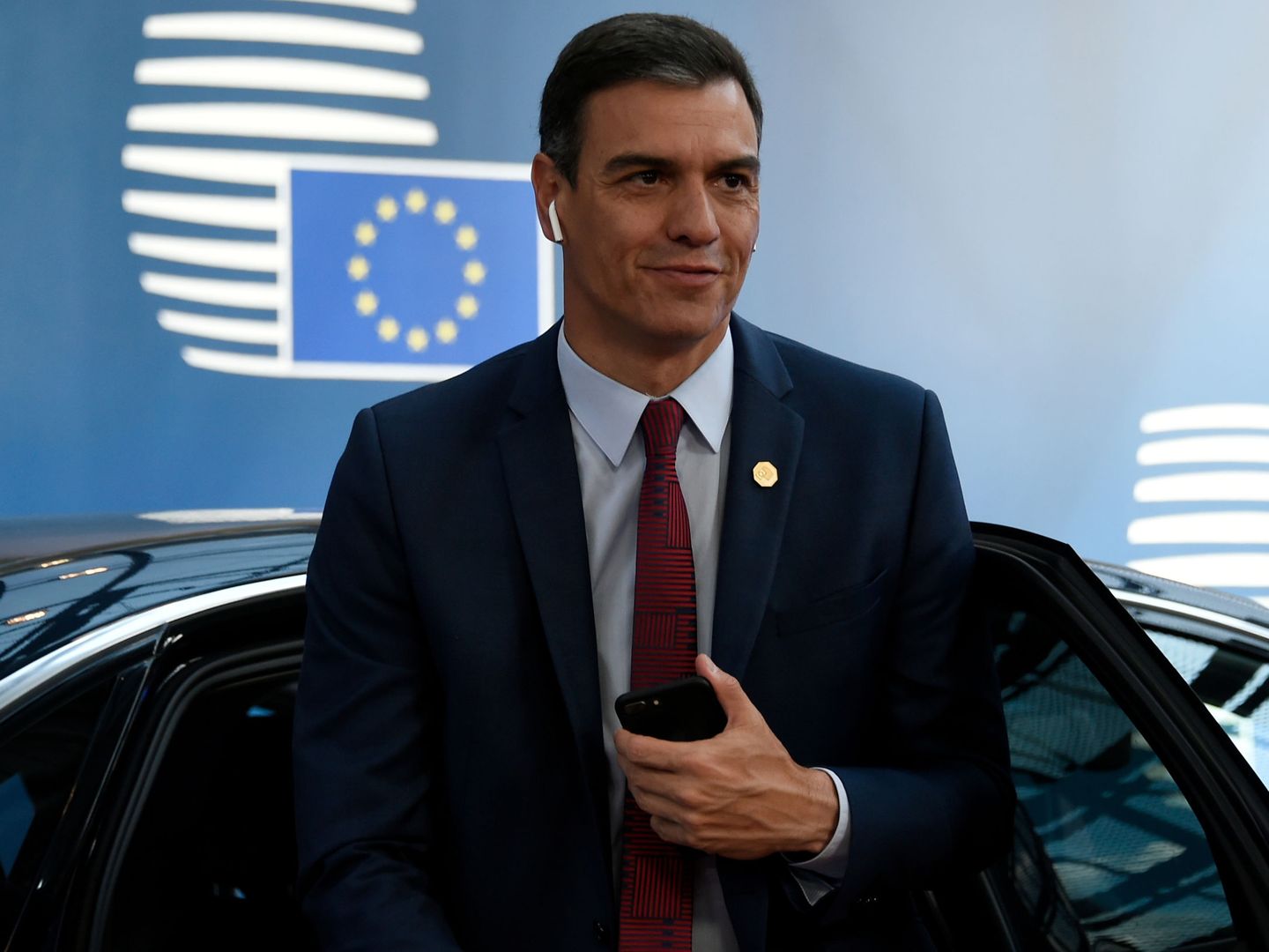 Pedro Sánchez, presidente del Gobierno, a su llegada al Consejo. (Reuters)