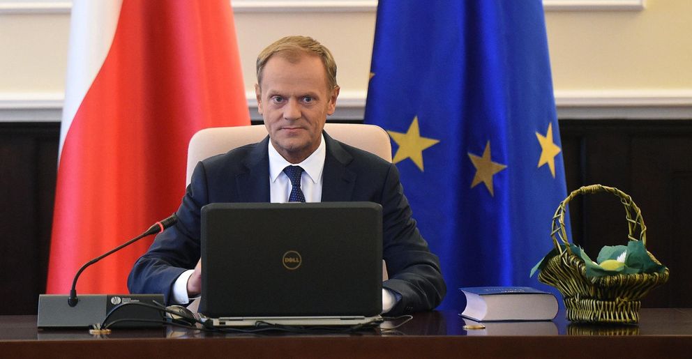 Donald Tusk, en su último consejo de ministros del gobierno polaco. (Efe)