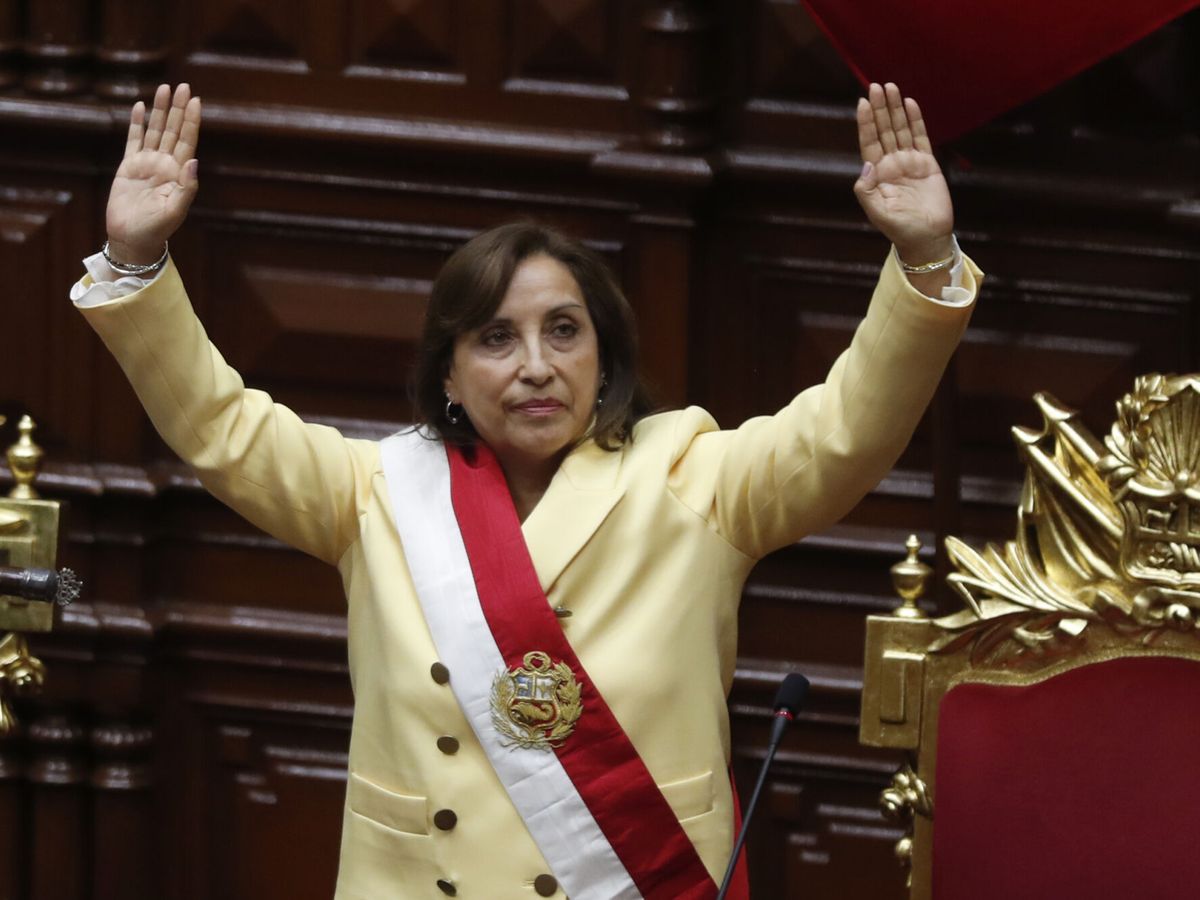 Foto: Dina Boluarte, la nueva presidenta de Perú. (EFE/Paolo Aguilar)