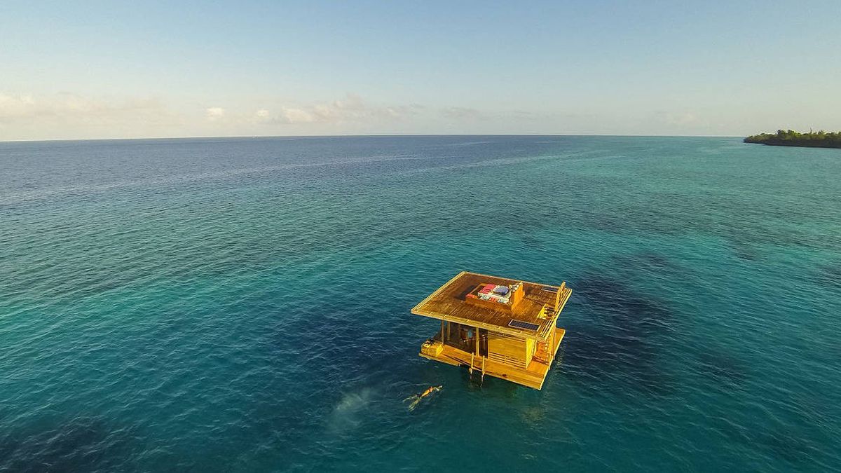 20.000 leguas de viaje... a cuatro hoteles bajo el agua donde dormir como el capitán Nemo
