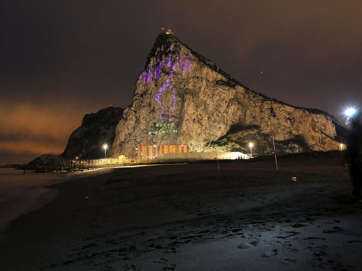 Foto: Vista de Gibraltar desde La Línea. (Reuters)