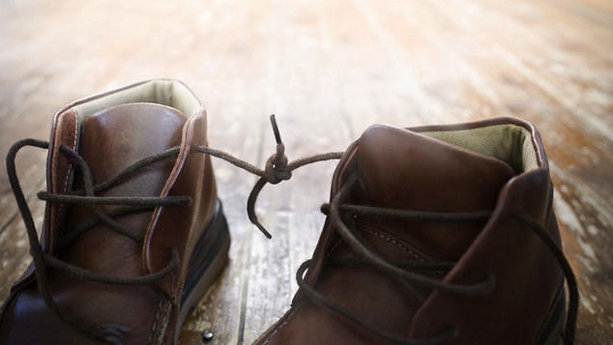 Calculando la fuerza de los nudos, o la física oculta en los cordones de tus zapatos