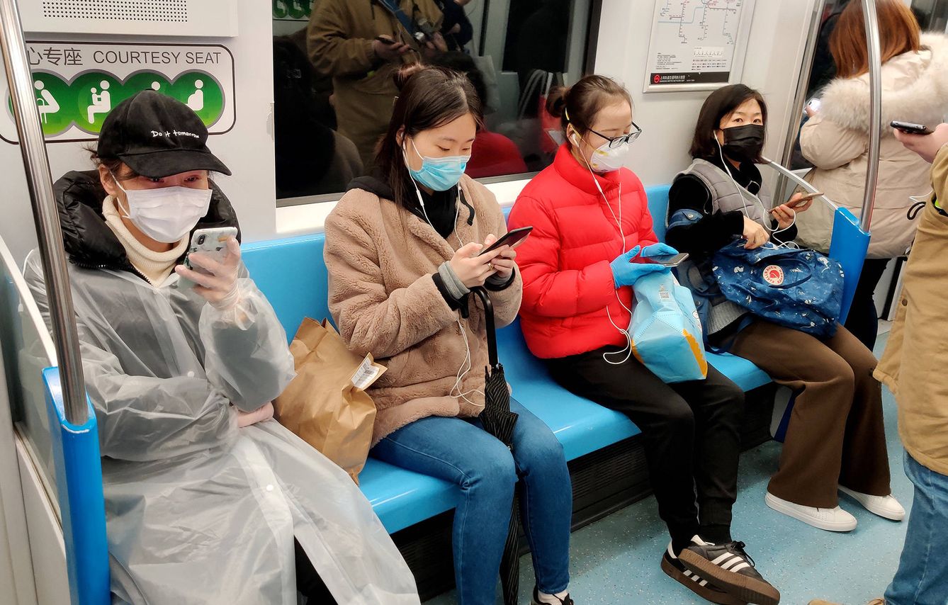 El metro en Shanghái vuelve a tener pasajeros. (Foto: Z. Aldama)