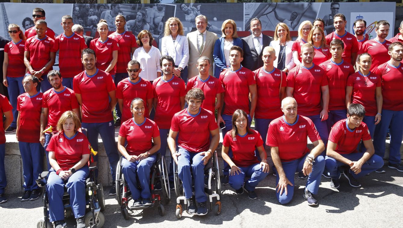 Grupo de atletas paralímpicos que participarán en Río (Kiko Huesca/EFE)