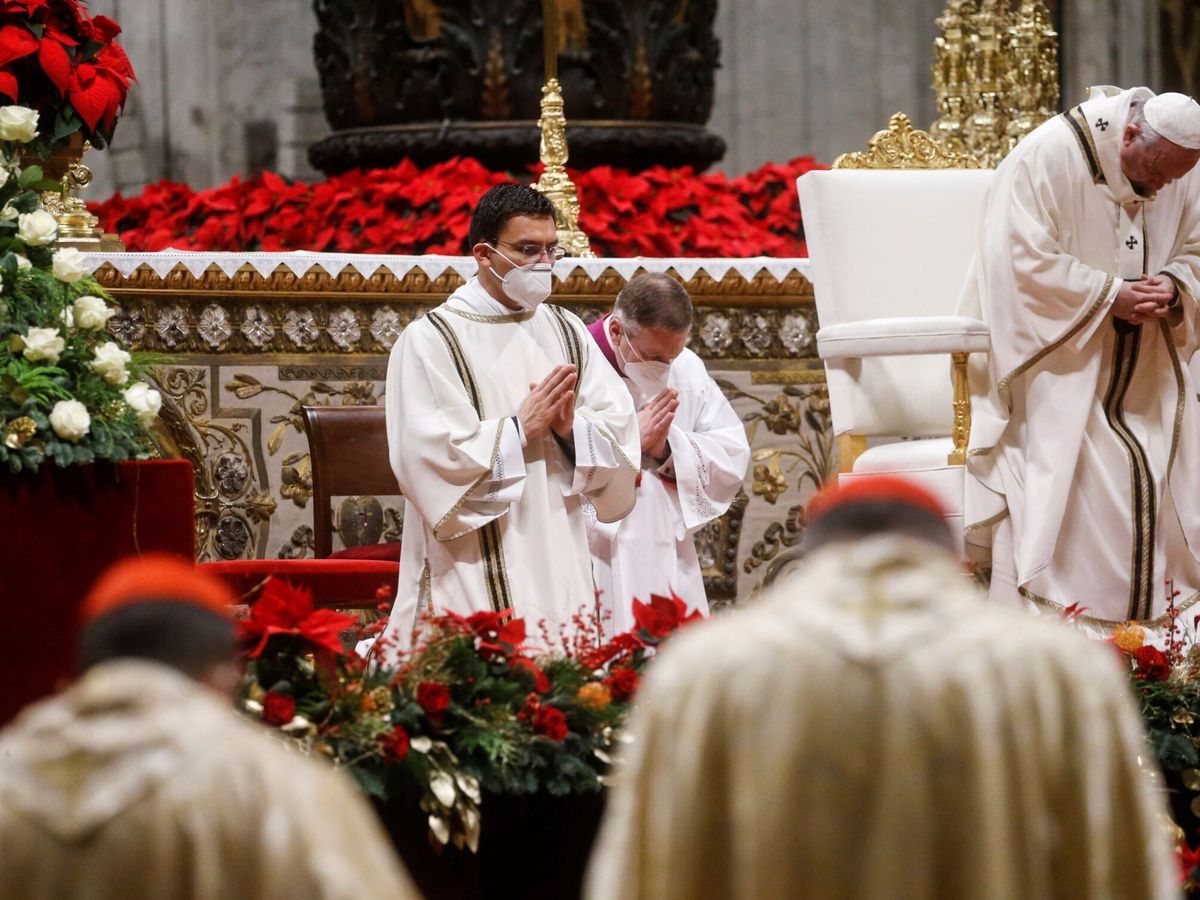 Foto: El papa Francisco, durante la misa de Nochebuena en el Vaticano. (EFE/Fabio Frustaci)