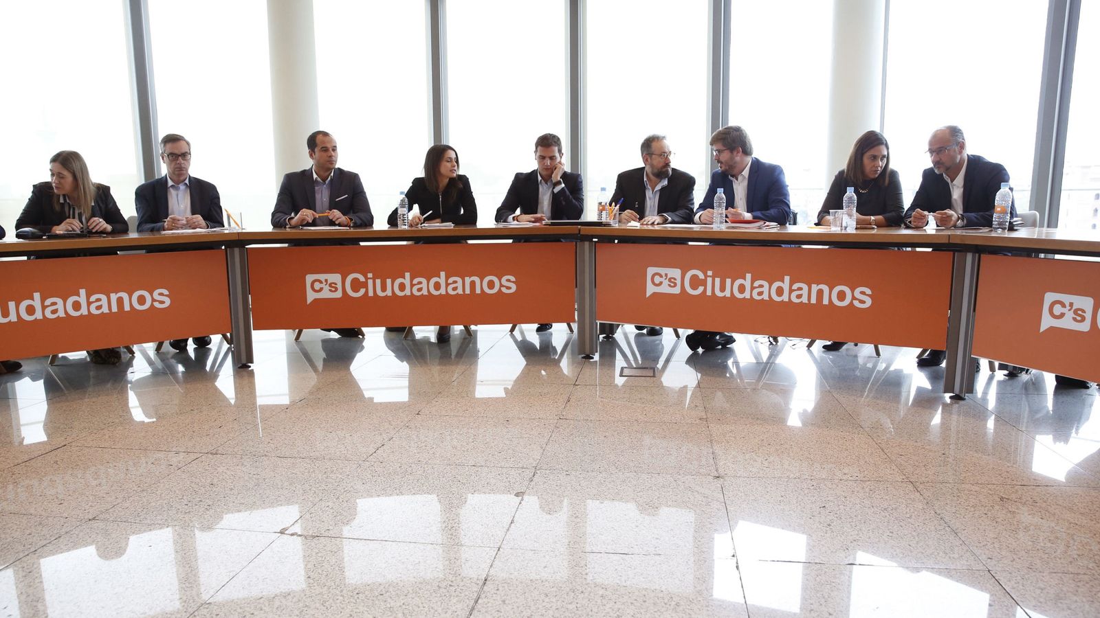 Foto: Reunión de la Ejecutiva Nacional de Ciudadanos. (EFE)