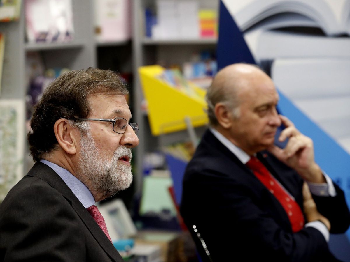 Foto: Rajoy, junto a Jorge Fernández Díaz. (EFE)