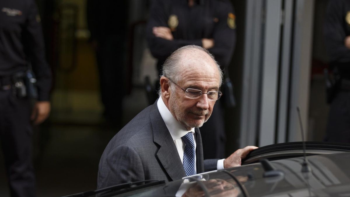 El FROB mandó al fiscal el ‘caso tarjetas’ un día después de que Rato pagase a Bankia