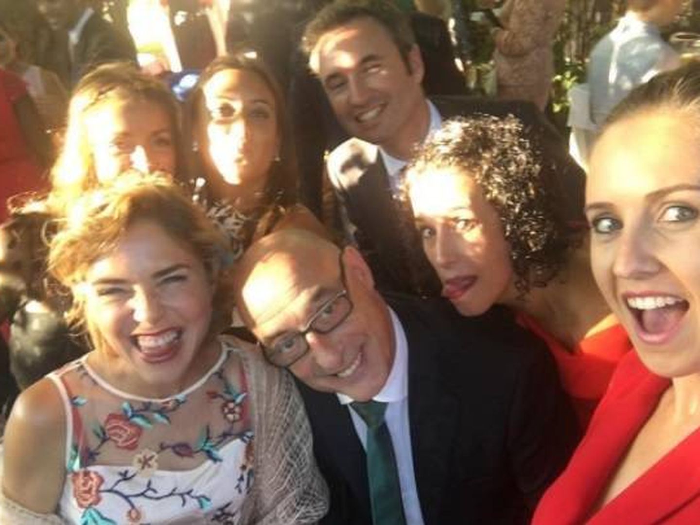 Diputados de Ciudadanos celebrando la boda de su compañera Marta Rivera de la Cruz. (Instagram)