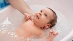 Mejores bañeras para bebés: cuál comprar según tu espacio y presupuesto