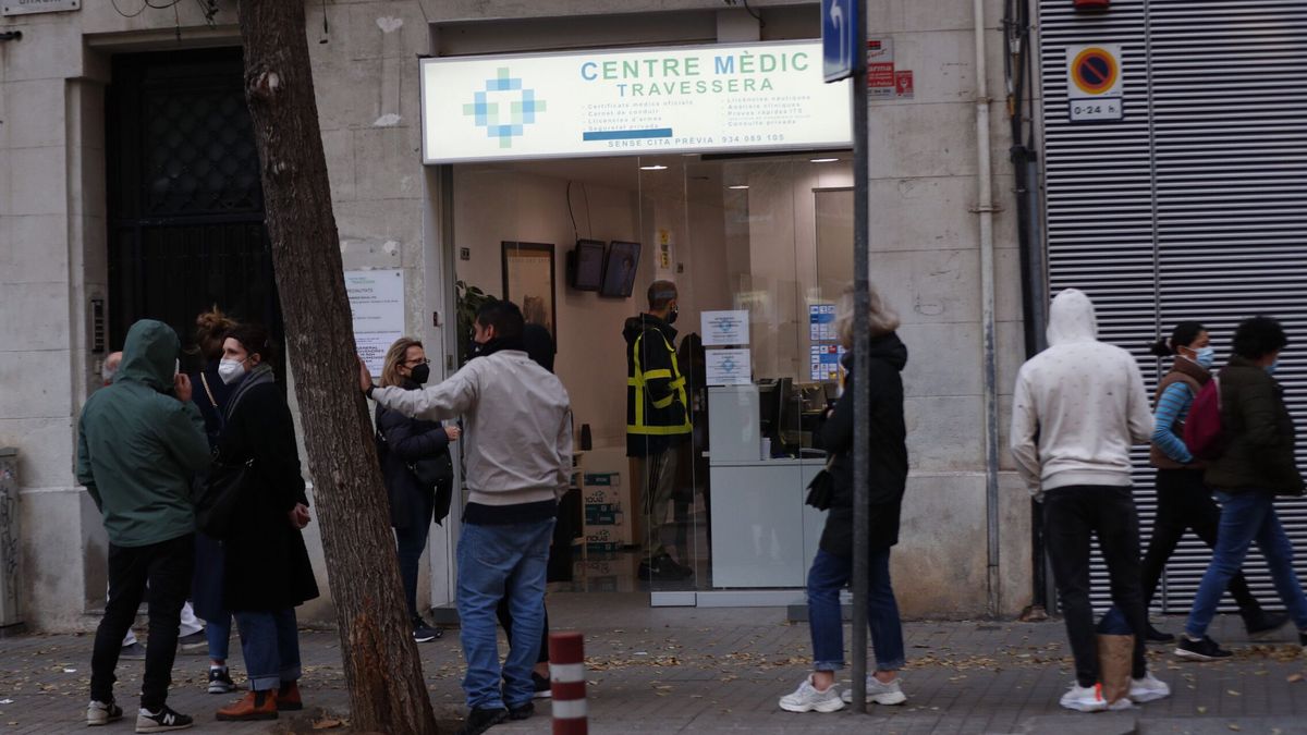 Cataluña y Madrid suman 1.300 muertes más en la sexta ola que Sanidad no recoge