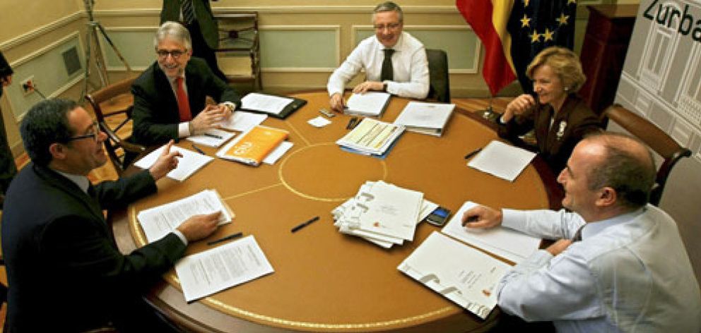 Foto: La troika de Zapatero sólo araña pequeños acuerdos parlamentarios