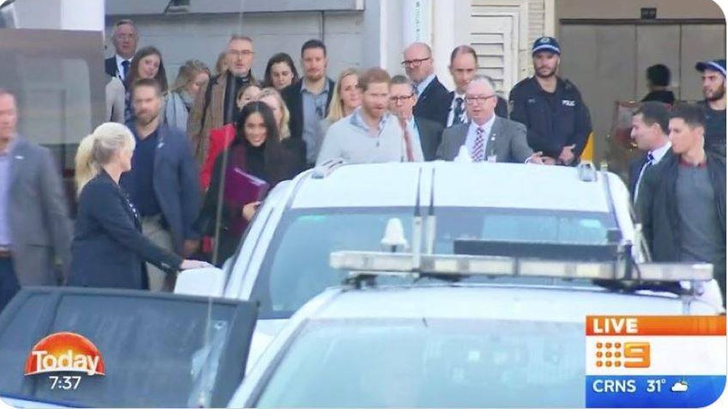 Primera imagen de los duques llegando a Sidney. (BBC)