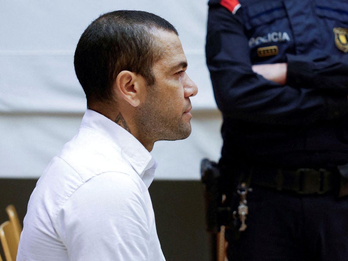 Foto: Dani Alves, durante el juicio (Reuters/Alberto Estévez)