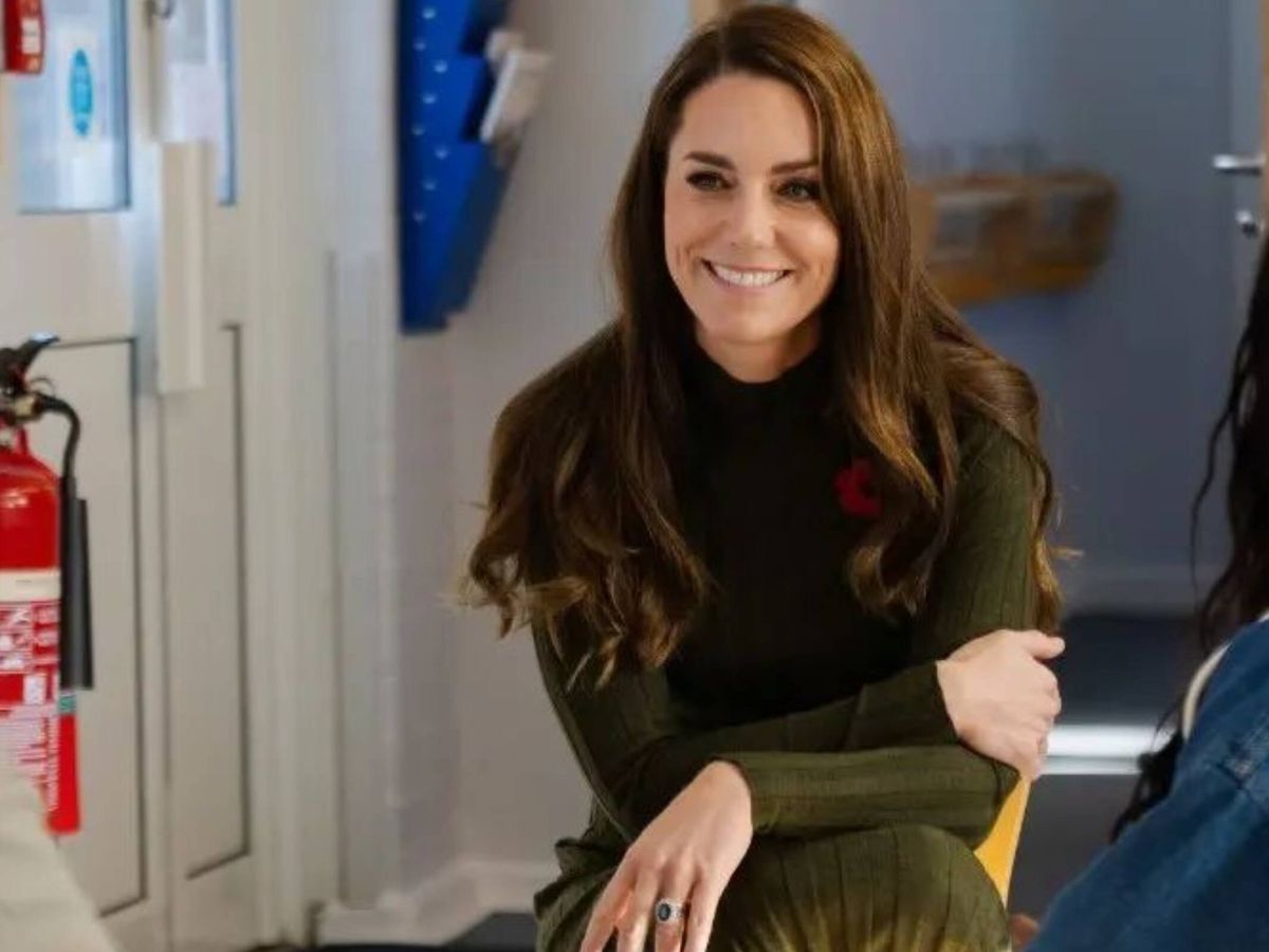 Foto: Kate Middleton lució un vestido de Mango para acudir a un acto sobre salud mental en las mujeres. (Instagram/@mmhalliance)