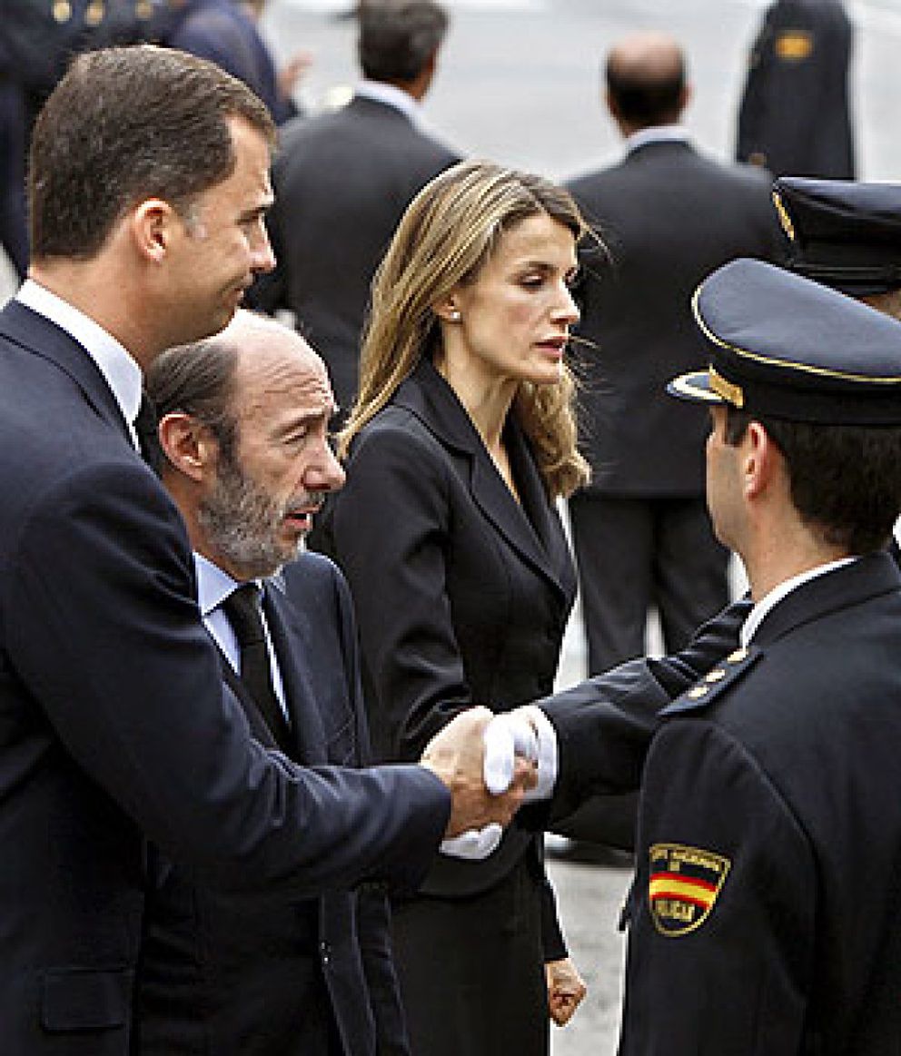 Foto: Los Príncipes de Asturias presiden en Bilbao el funeral por Eduardo Puelles