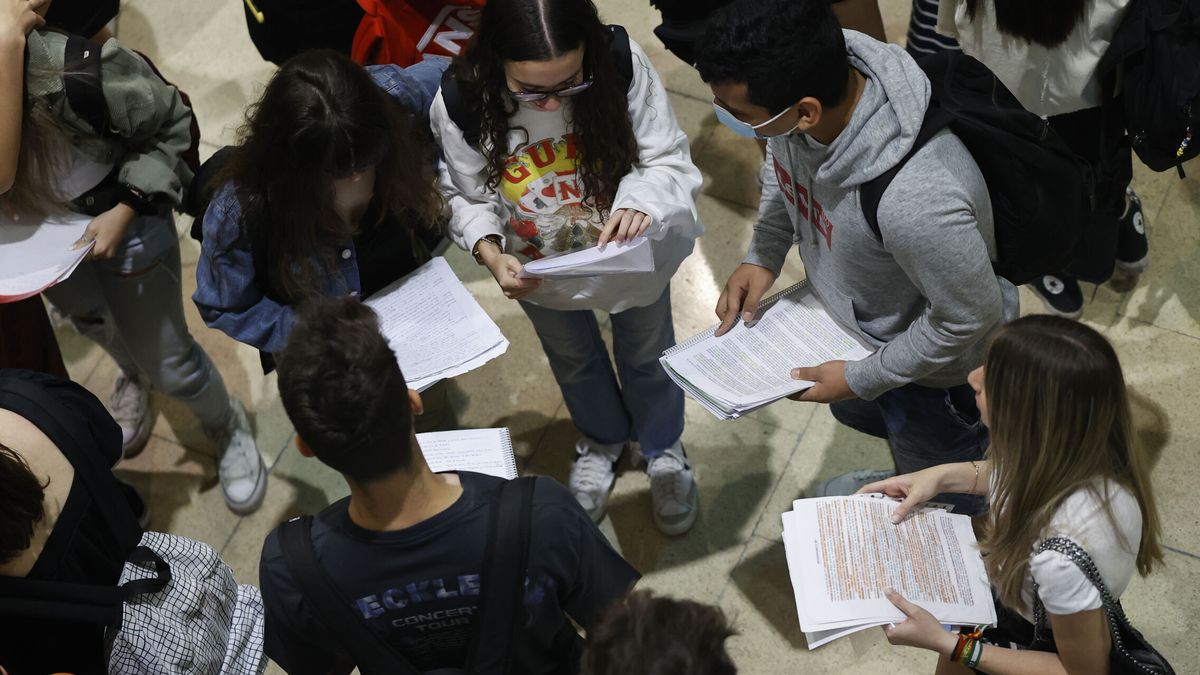 6.185 alumnos madrileños se presentan desde este martes a la convocatoria extraordinaria de la EvAU