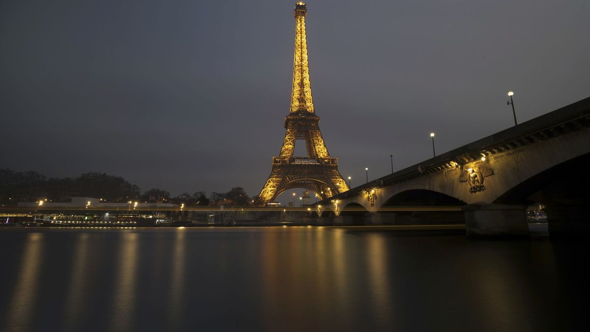 Manual para comprar alcaldes: los mails de Púnica desvelan las 'soirées' de lujo en París
