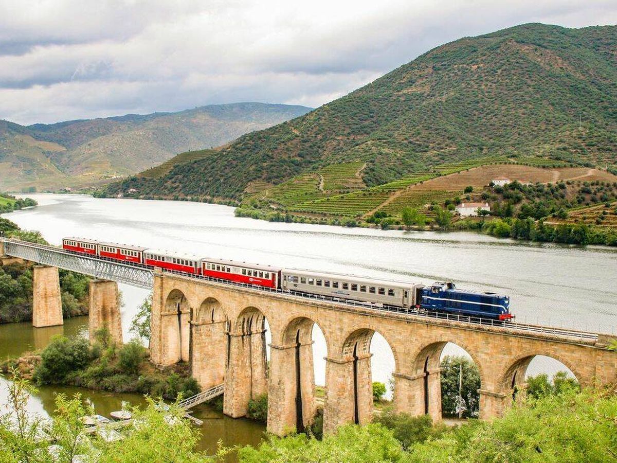 Foto: Uno de los viajes más valorados del mundo sale a pocos km de España: es en tren y cuesta menos de 15 euros (Instagram/@andre_marques_432)