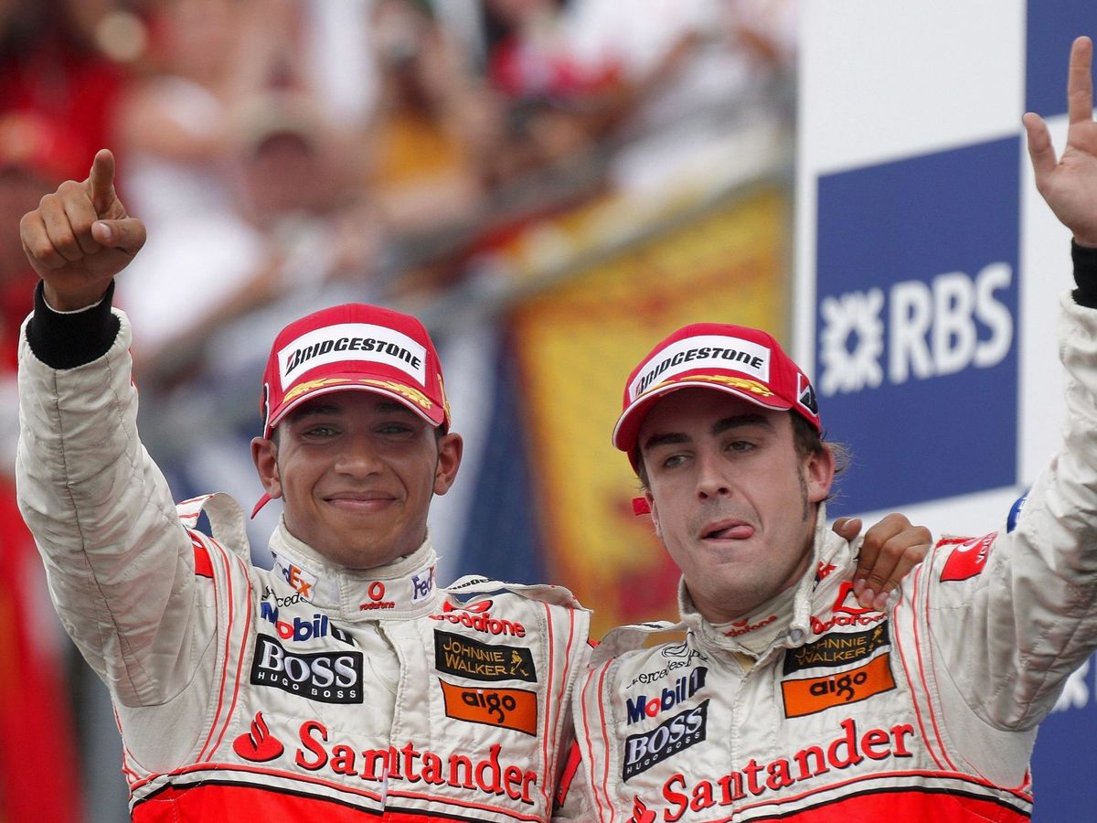 Foto: Con el tiempo, siguen saliendo historias de aquel turbulento 2007 de Alonso en McLaren (EFE)