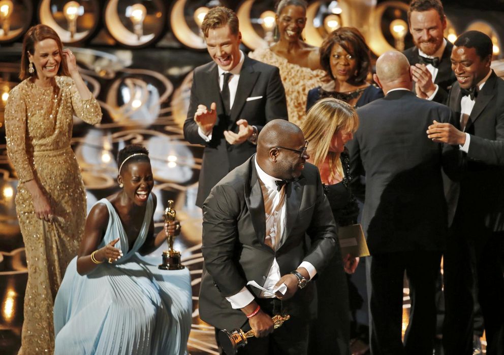 Foto: El equipo de '12 años de esclavitud', ganadora del Oscar a Mejor Película (Reuters)