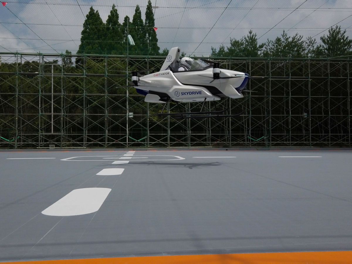 Foto: El coche volador de SkyDrive, durante la prueba. Foto: SkyDrive CARTIVATOR 2020 Handout via Reuters