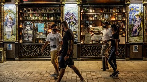 La noche madrileña, al límite, se transforma en bares de tarde: Es nuestra última bala