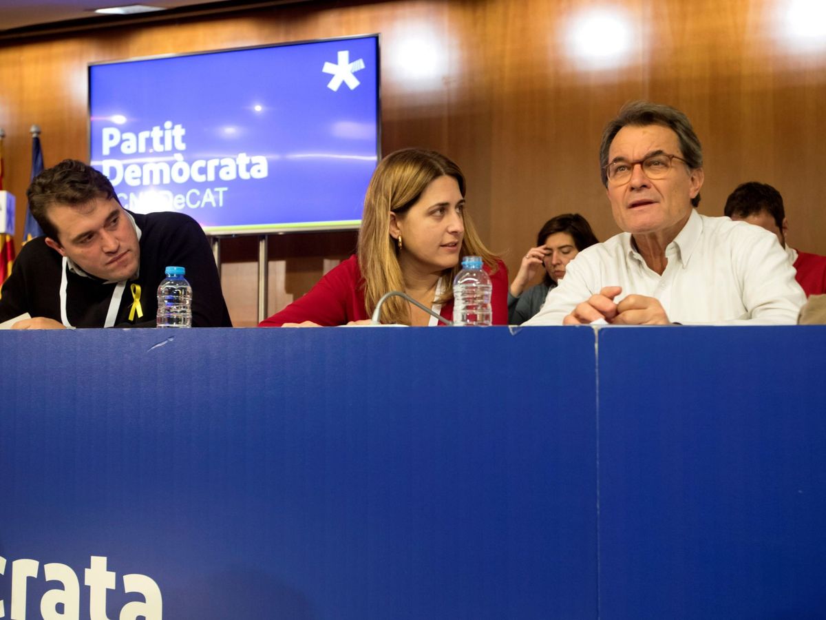 Foto: David Bonvehí, Marta Pascal y Artur Mas. (EFE)