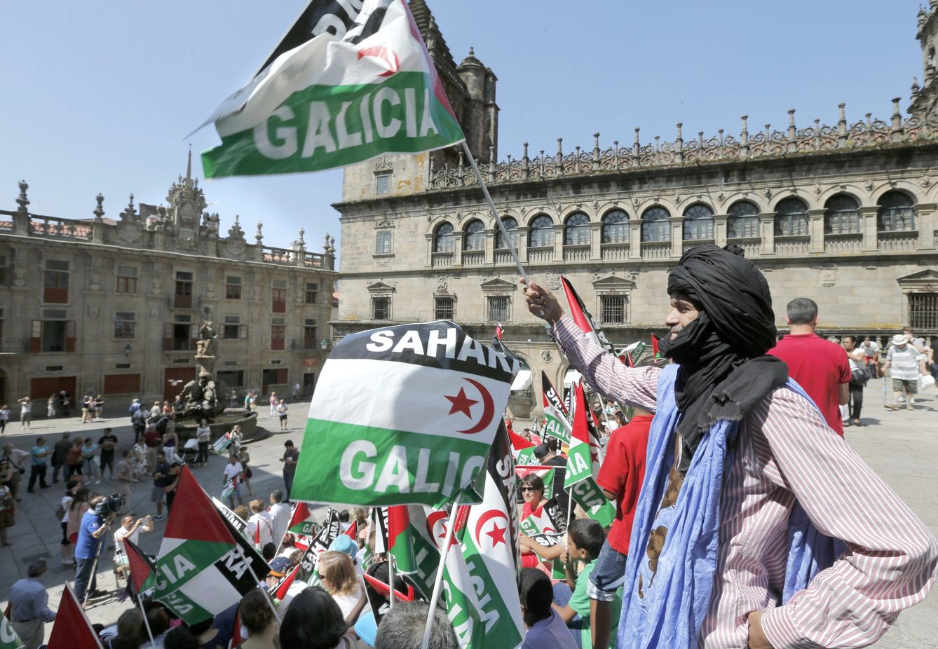Manifestación en apoyo del pueblo saharaui en Santiago de Compostela, en julio de 2013 (EFE) 